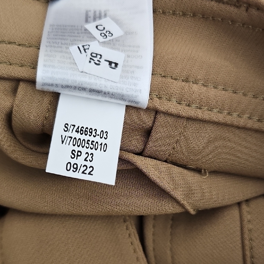 Banana Republic Tan Cargo Women's Pants with Relaxed Fit Size 10L - Picture 14 of 14